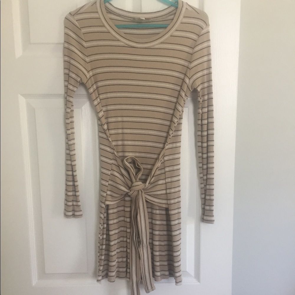 Gianni Bini ribbed front tie dress